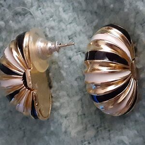 Vintage 1980s Enamel Shrimp Dome Earrings Gold Tone Black White Striped 14K post